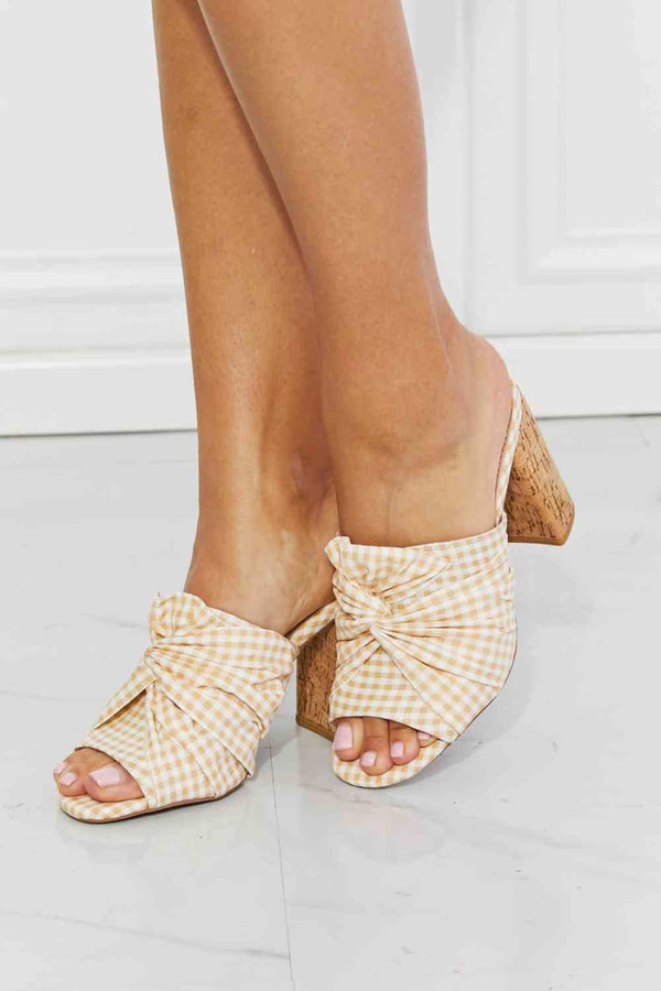 Qupid Freshly Picked Twist Peep Toe Block Heel Mule | Sandals