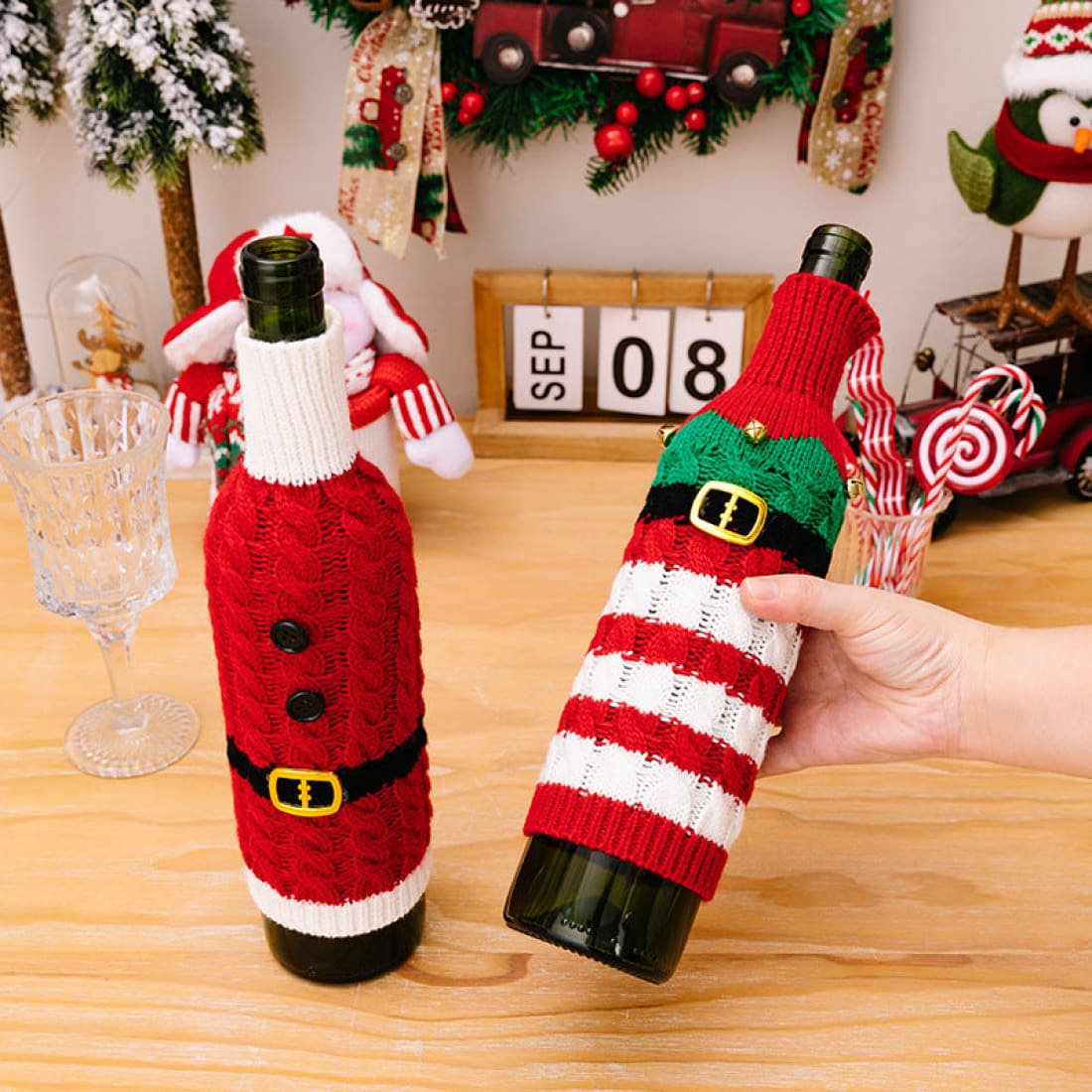 2-Piece Cable-Knit Wine Bottle Covers | wine accessories