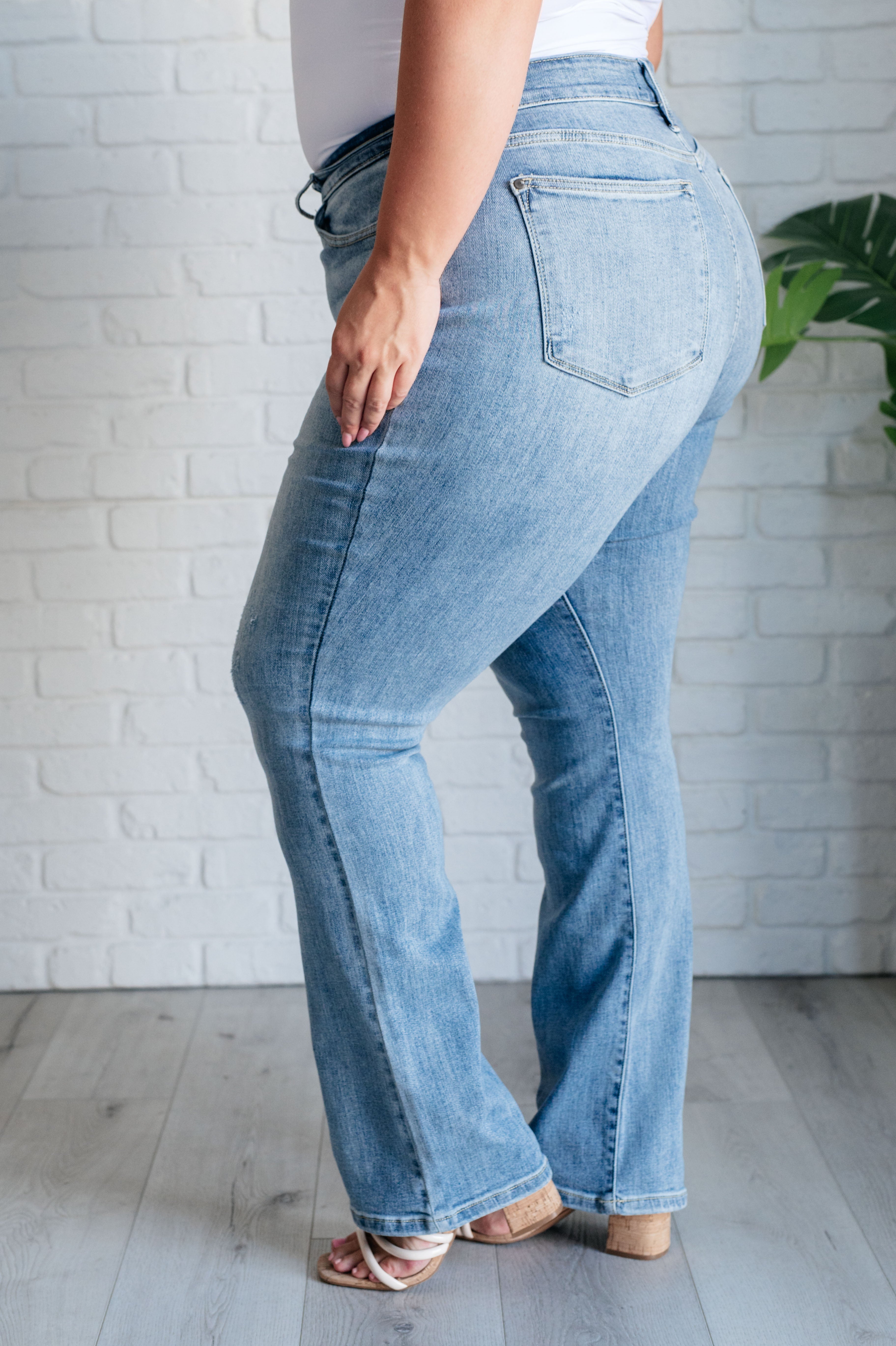 Alana Mid Rise Clean Bootcut Jeans | Womens jeans