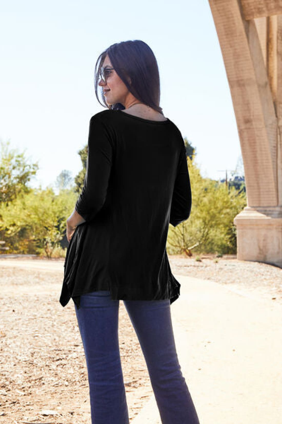 3/4 Sleeve Round Neck Pocketed Tunic Top