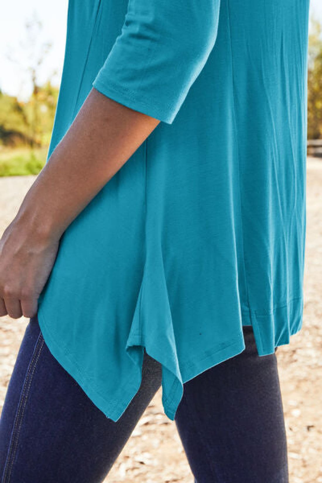 3/4 Sleeve Round Neck Pocketed Tunic Top