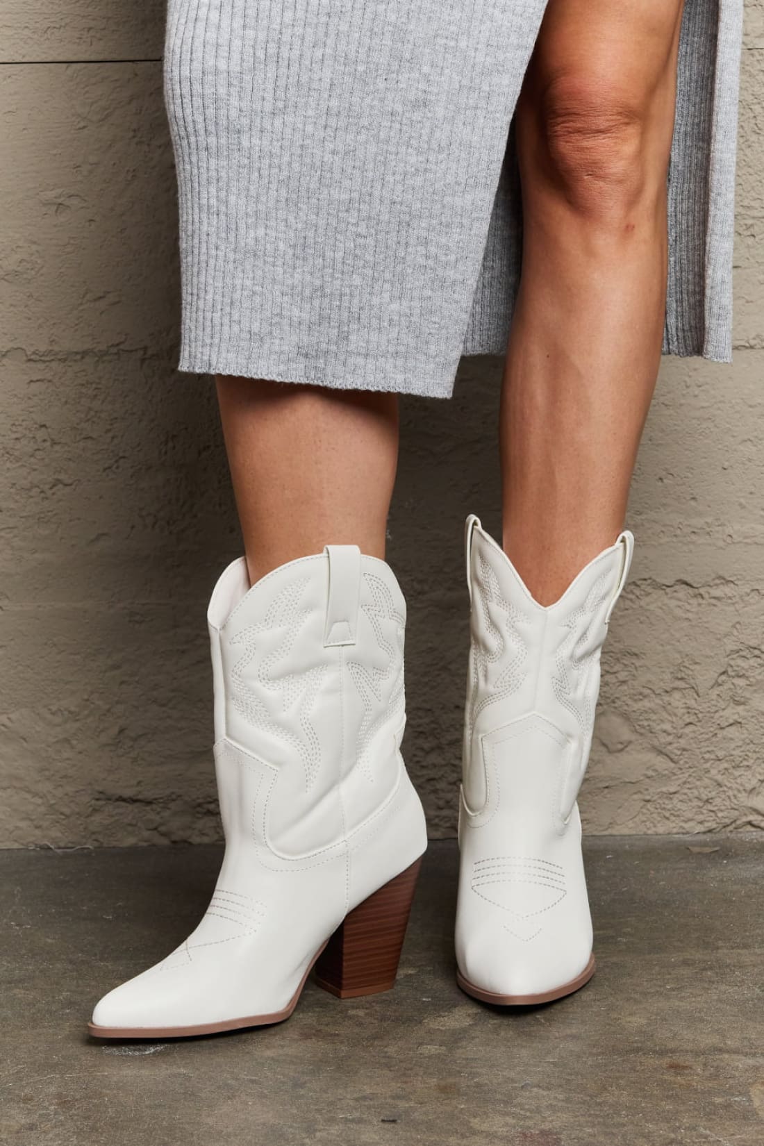 Bella Cowboy Boots in White | boots