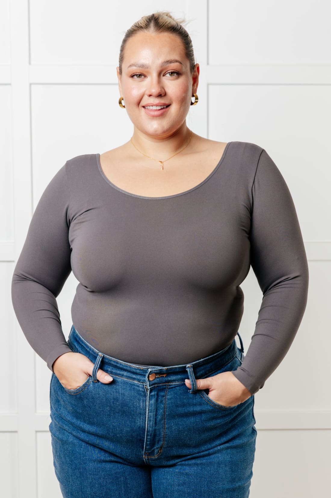 Bring in the Basics Seamless Reversible V-Neck Charcoal | Long Sleeve Tops