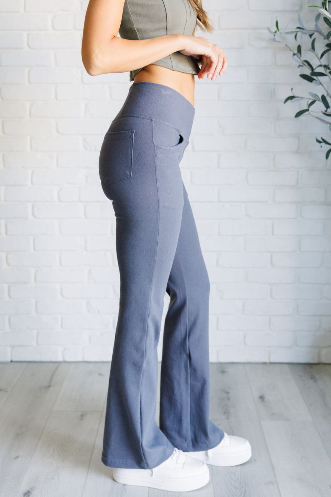 Building Habits Twill Flared Crossover Waist Pant in Titanium | Pants