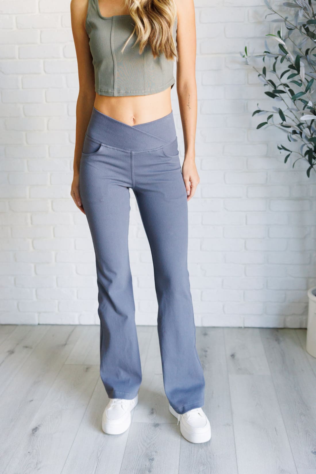 Building Habits Twill Flared Crossover Waist Pant in Titanium | Pants