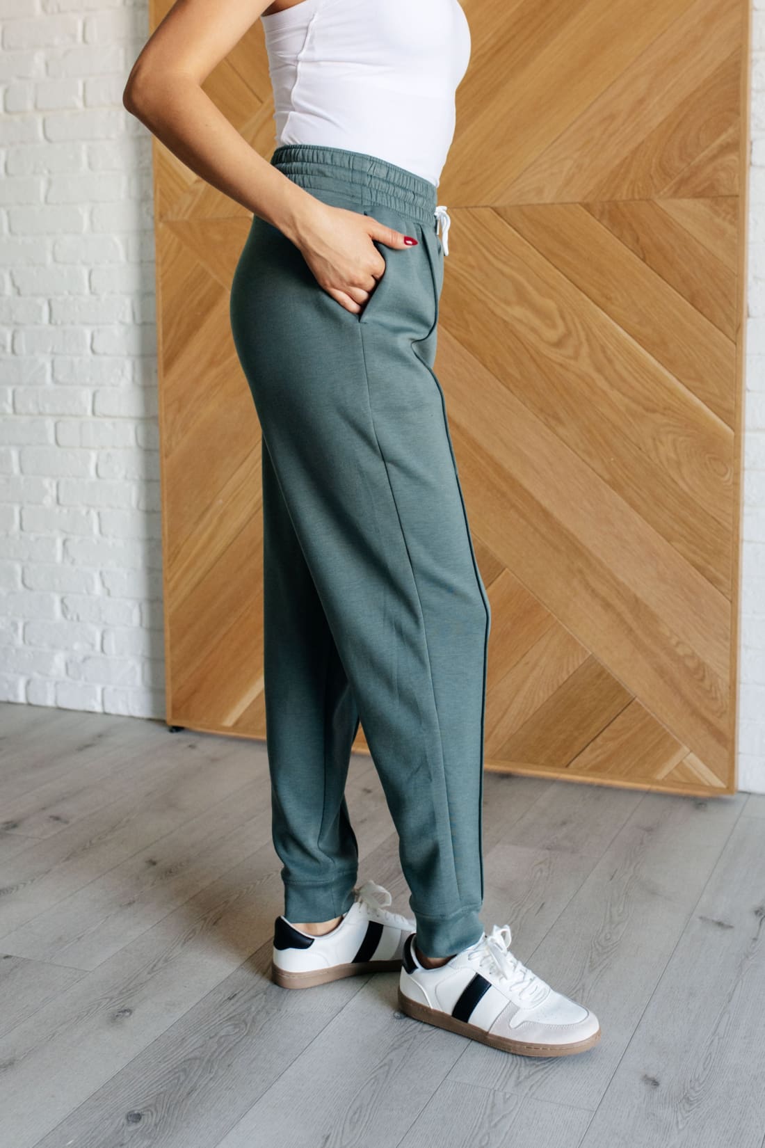 Center Seam Scuba Joggers in Ash Jade | joggers