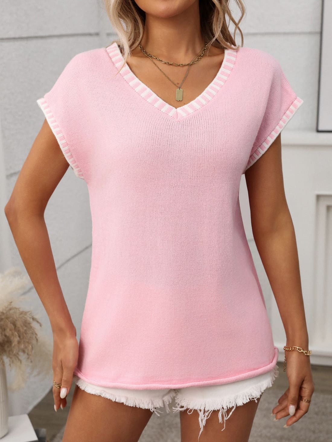 Contrast Trim V-Neck Short Sleeve Knit Top