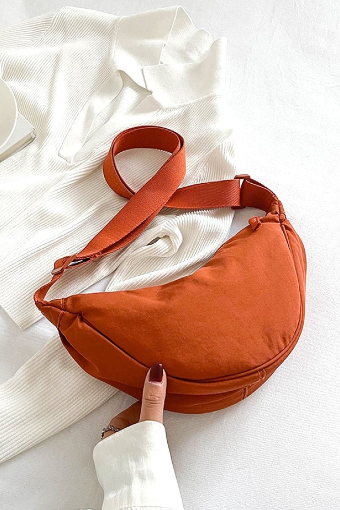 Crescent Crossbody Bag | bag