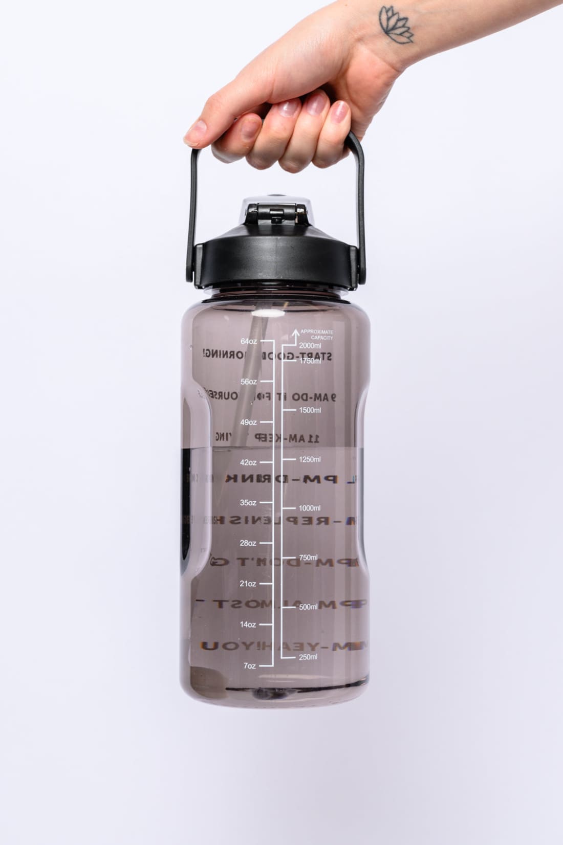 Elevated Water Tracking Bottle in Black | Health & Beauty