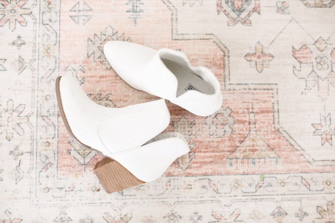 Fiera Booties in White | boots