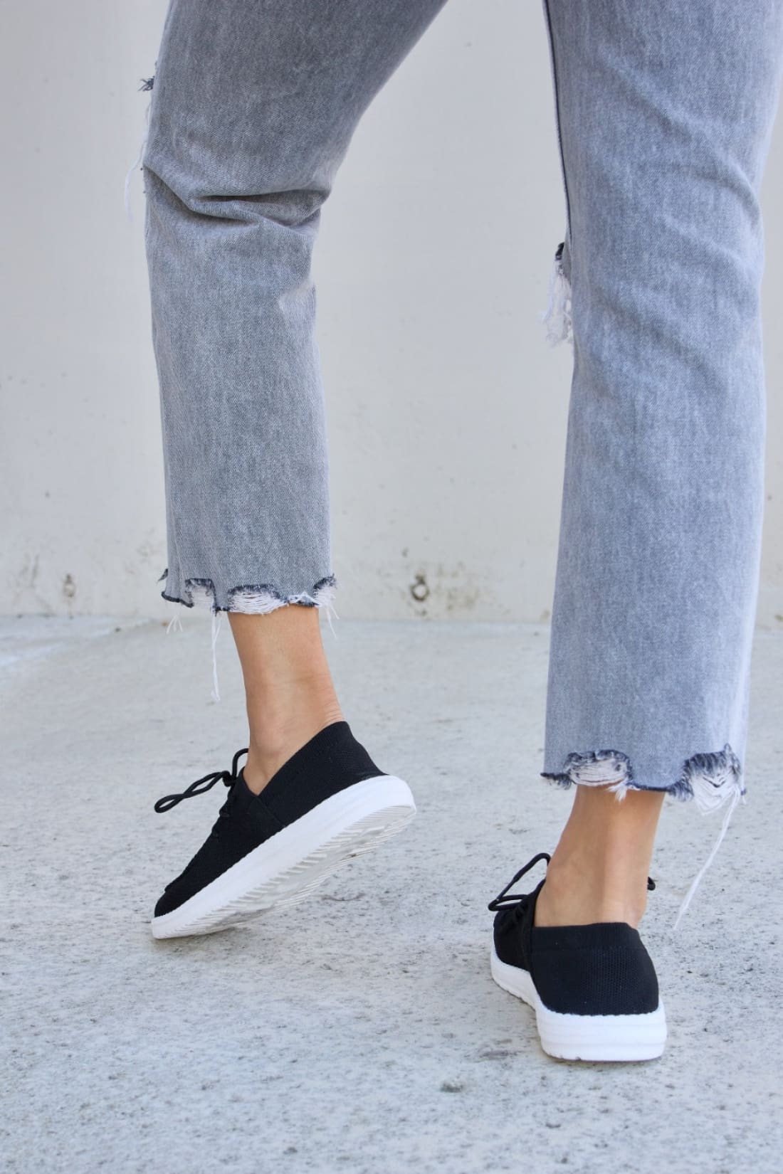 Forever Link Flat Round Toe Lace-Up Sneakers | sneakers