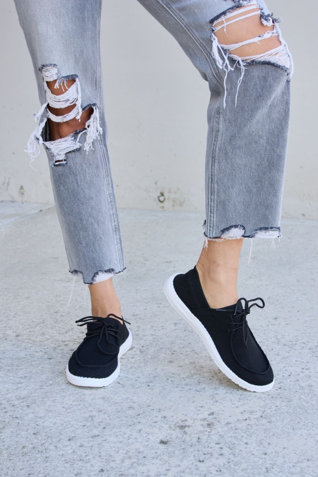 Forever Link Flat Round Toe Lace-Up Sneakers | sneakers