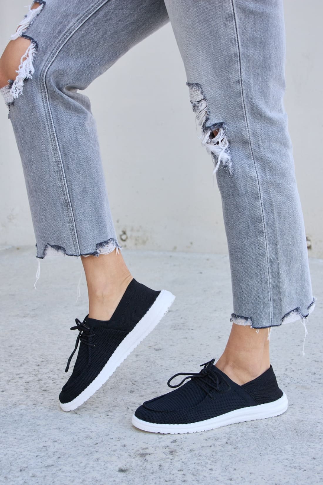 Forever Link Flat Round Toe Lace-Up Sneakers | sneakers