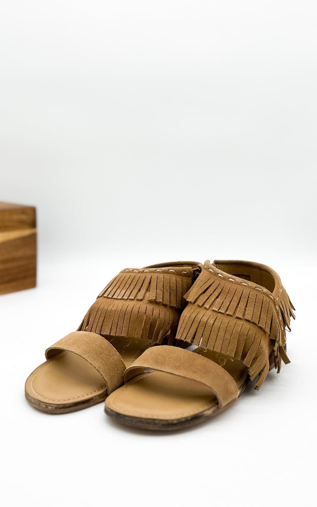 Fringe Star Sandal in Tan | sandals