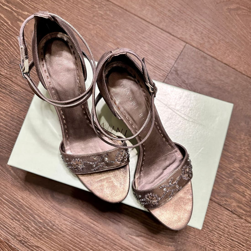 Gianni Bini Ankle Strap Embellished Pewter Wedge Sandals Pre-owned 8.5M