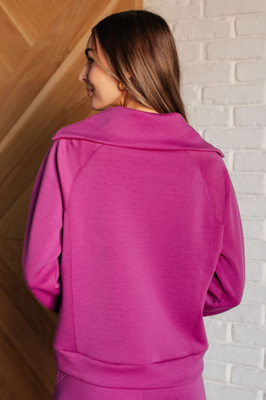 Hamptons Travel Half Zip Pullover in Magenta | Athleisure