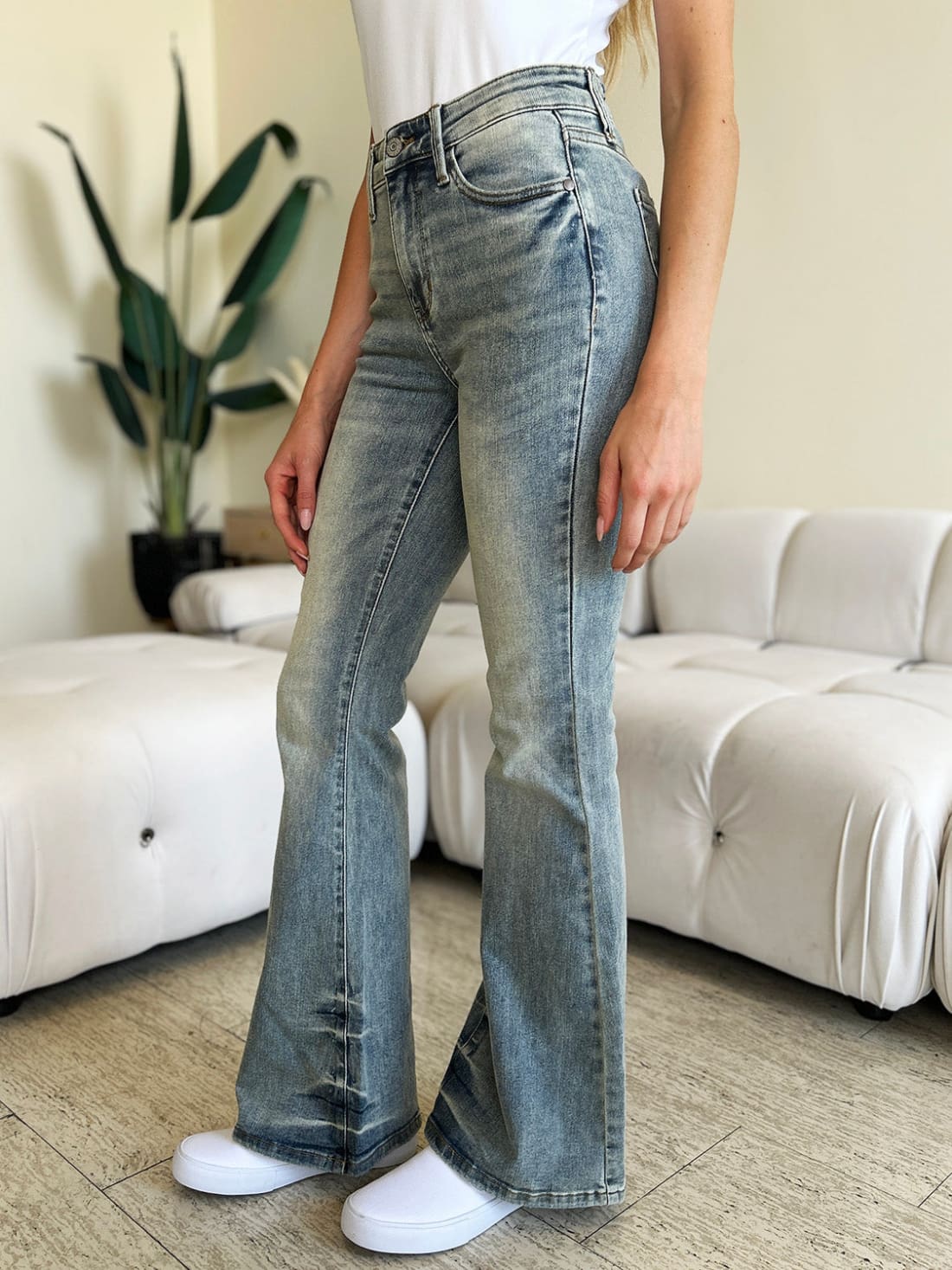 Judy Blue Full Size Mid Rise Flare Jeans | Women’s Jeans