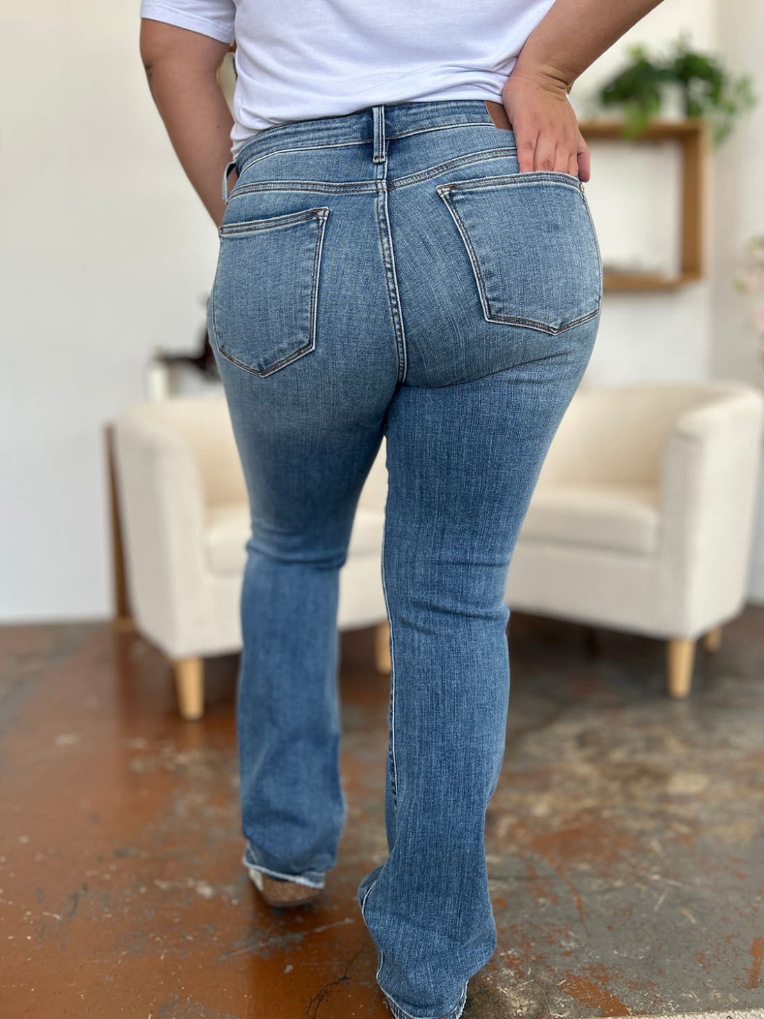 Judy Blue Mid-Rise Straight Jeans | Women’s Jeans