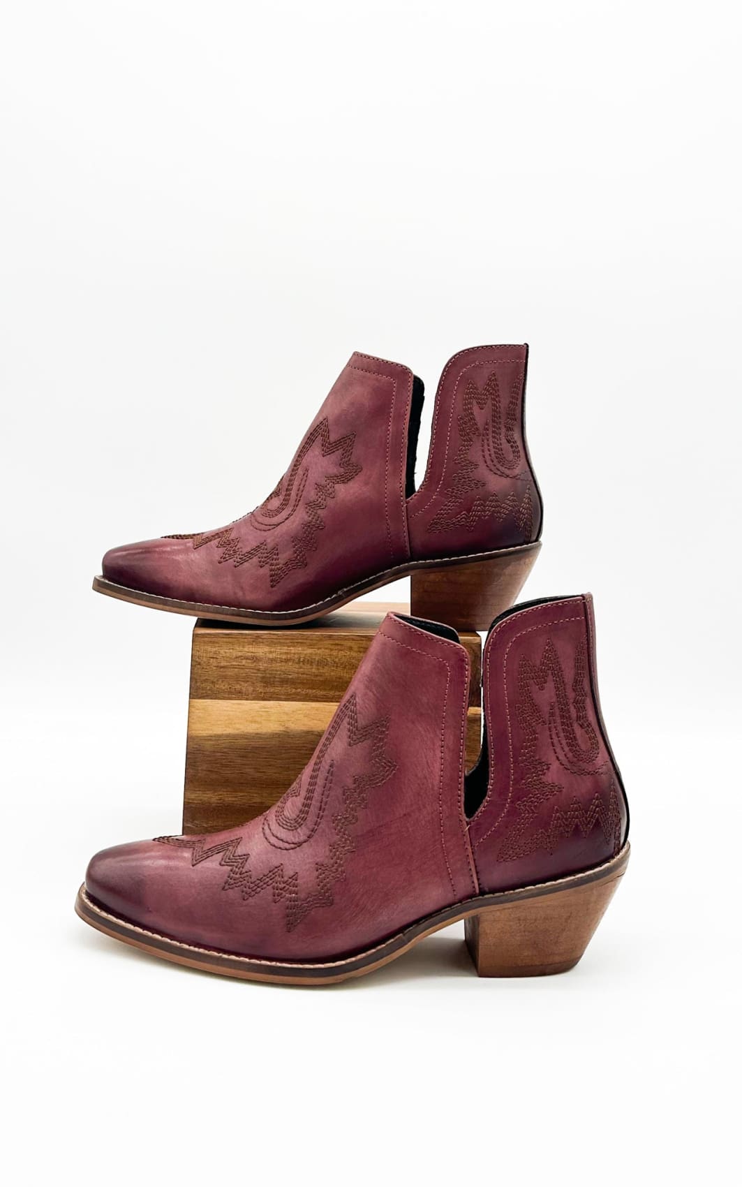 Genuine Leather Kickin’ Western Booties in Burgundy | boots