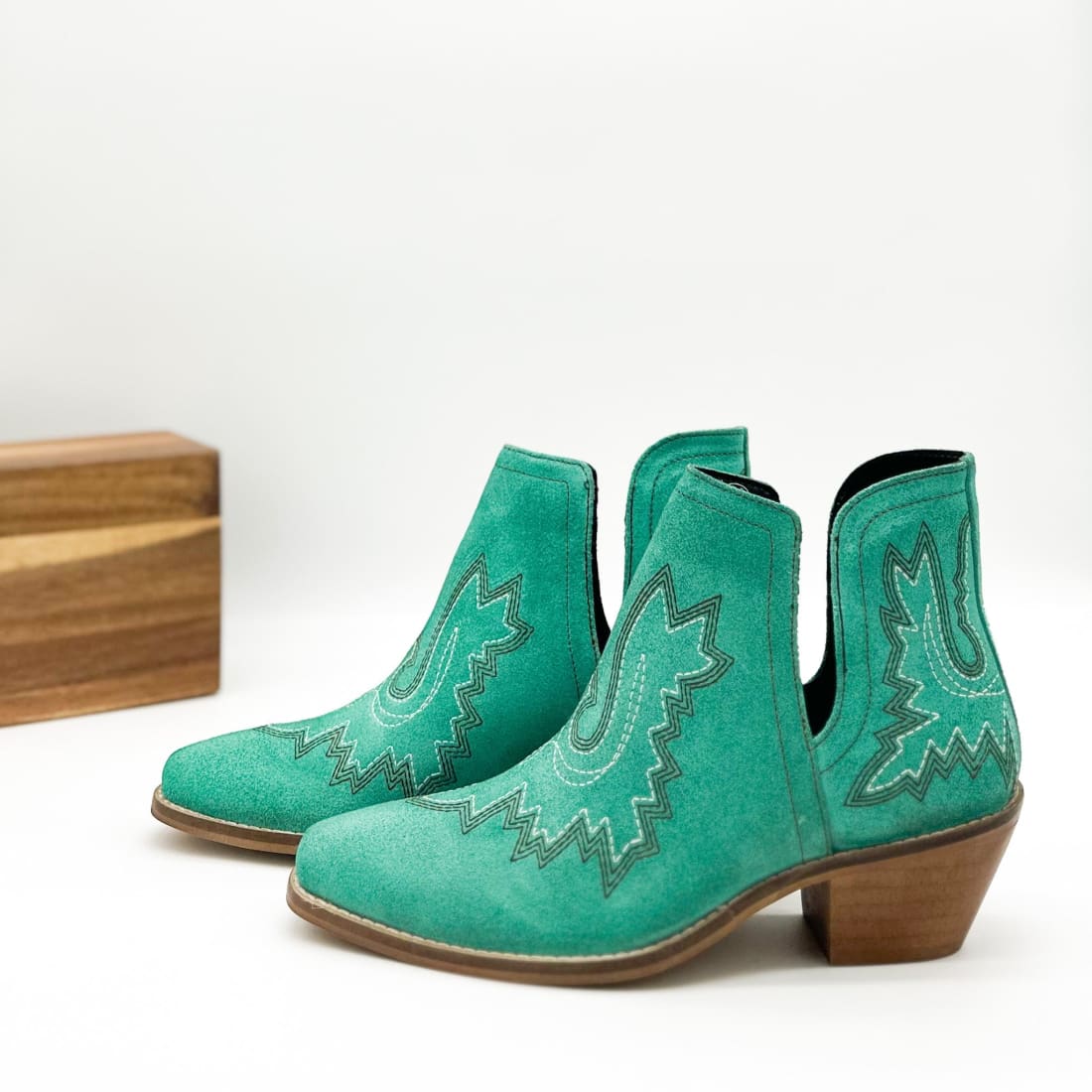 Kickin’ Booties in Turquoise Suede | boots