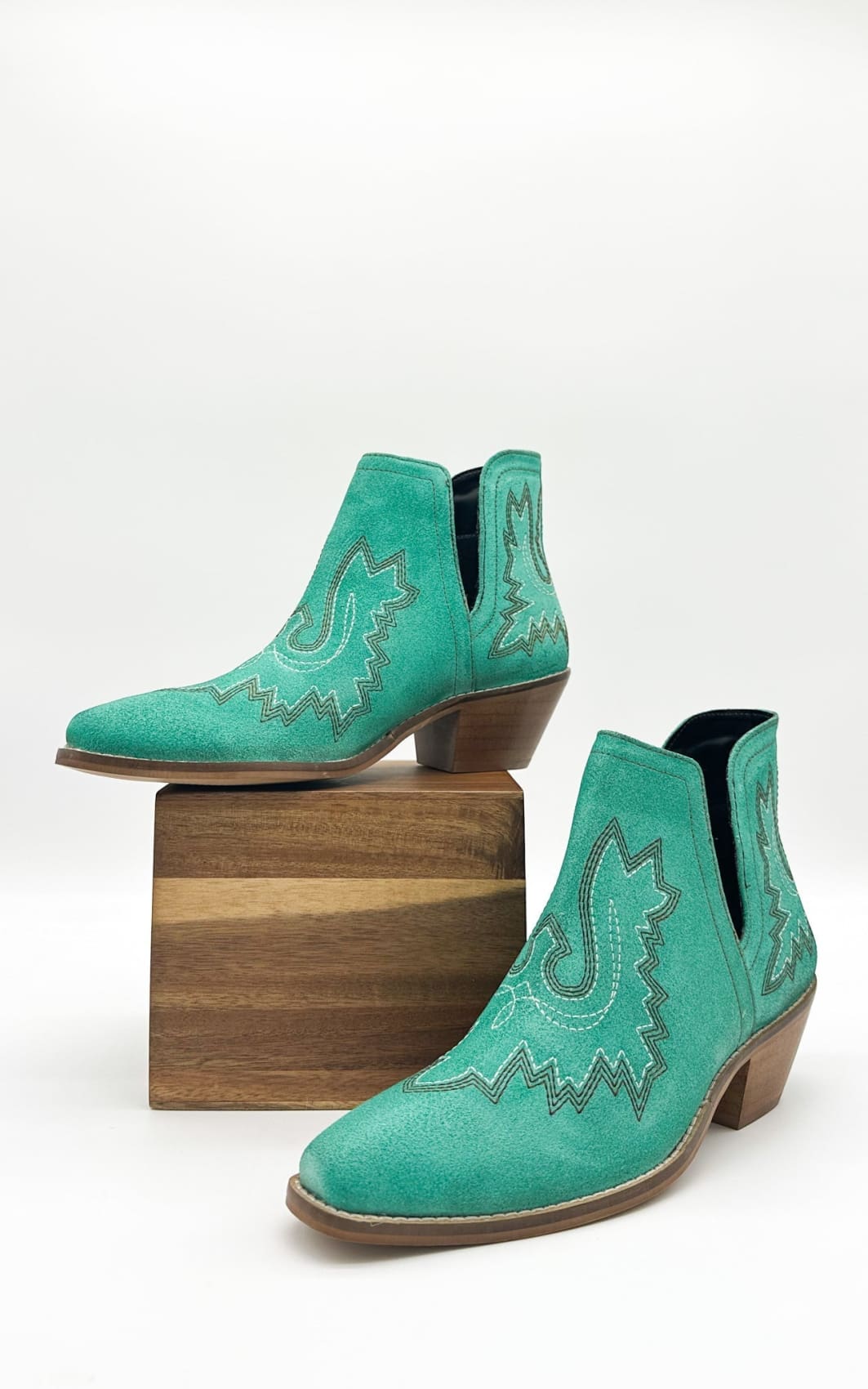 Kickin’ Booties in Turquoise Suede | boots