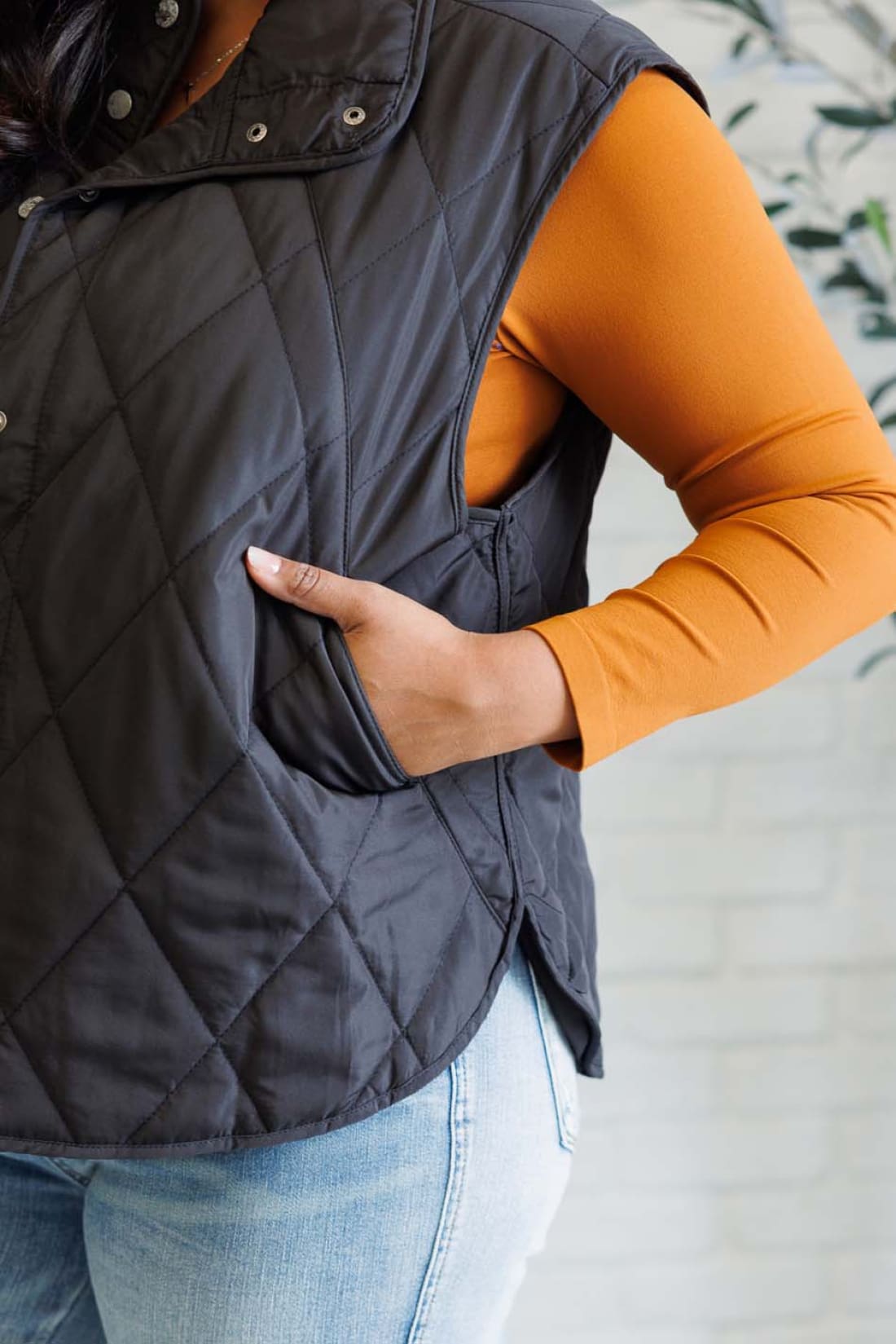 Layering Queen Quilted Puffer Vest in Black | Layers