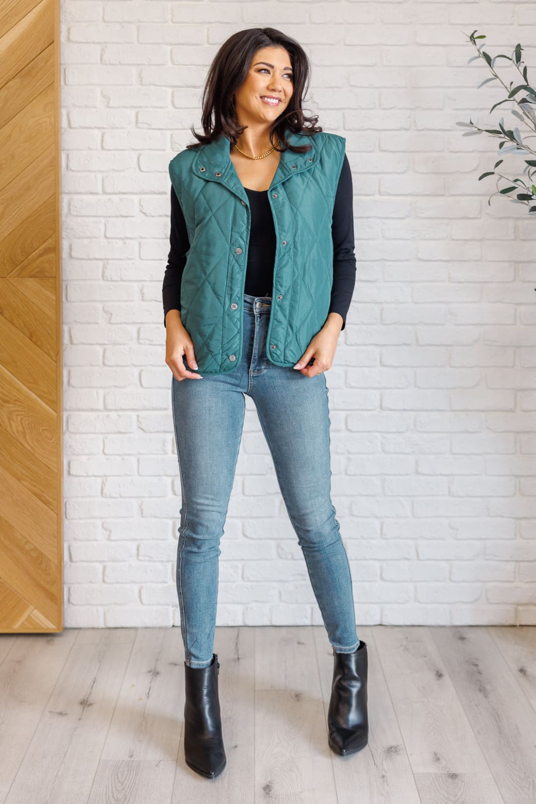 Layering Queen Quilted Puffer Vest in Hunter Green | Layers