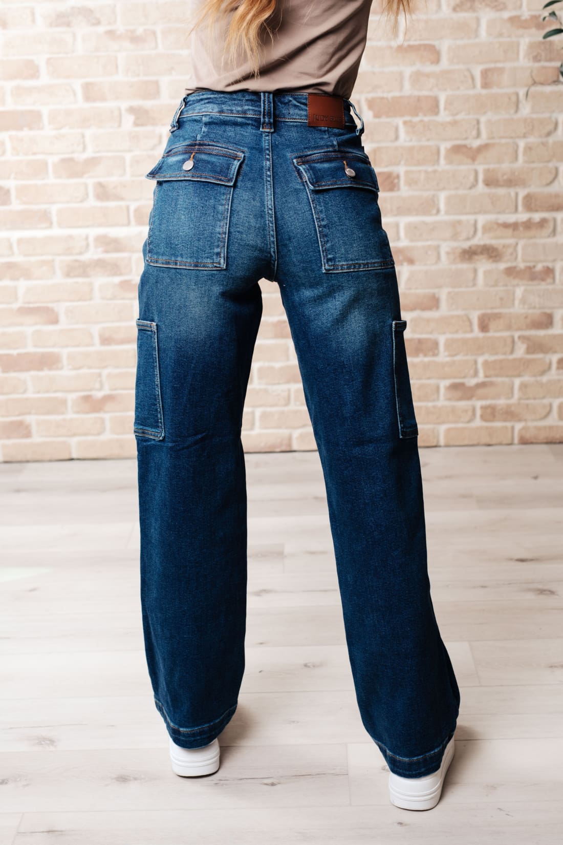 Leila High Rise Cargo Straight Jeans | Womens jeans