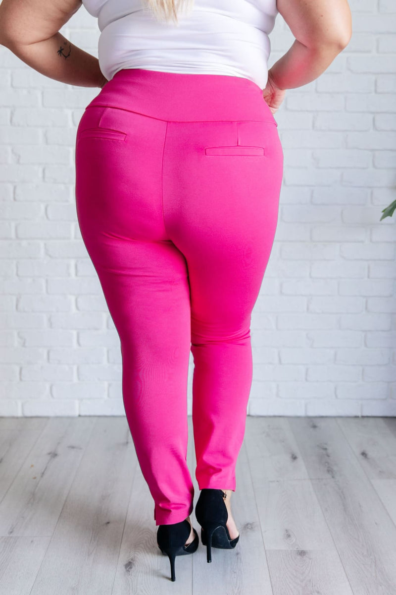 Magic Skinny 28’’ Pants in Hot Pink