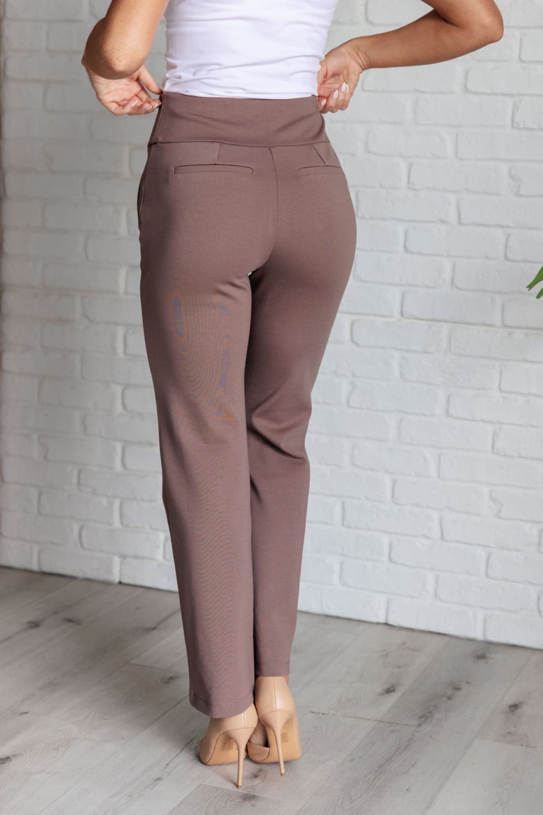 Magic Straight Pants in Dark Mocha | pants