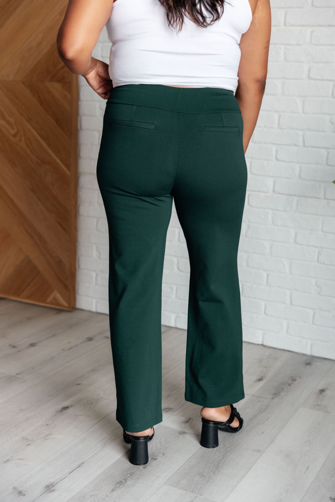 Magic Straight Pants in Hunter Green | pants