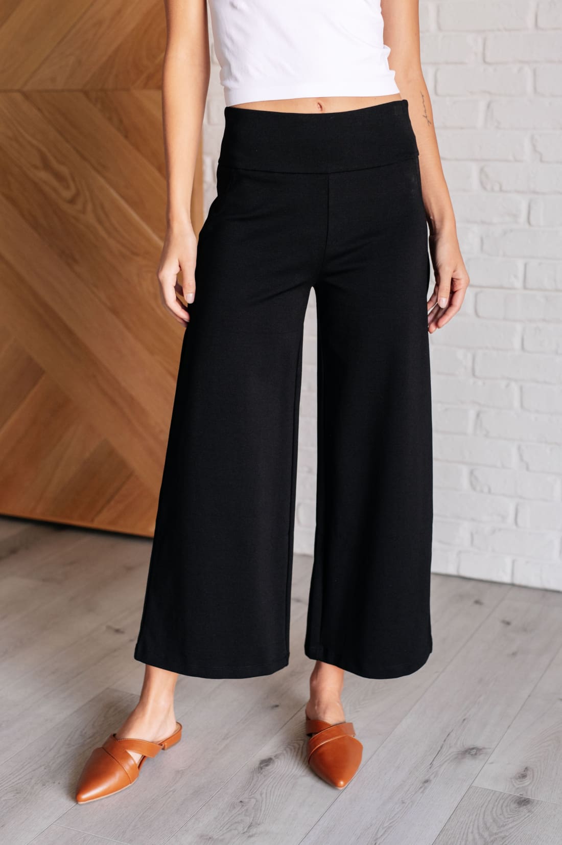 Magic Wide Leg Crop Pants in Black | Bottoms