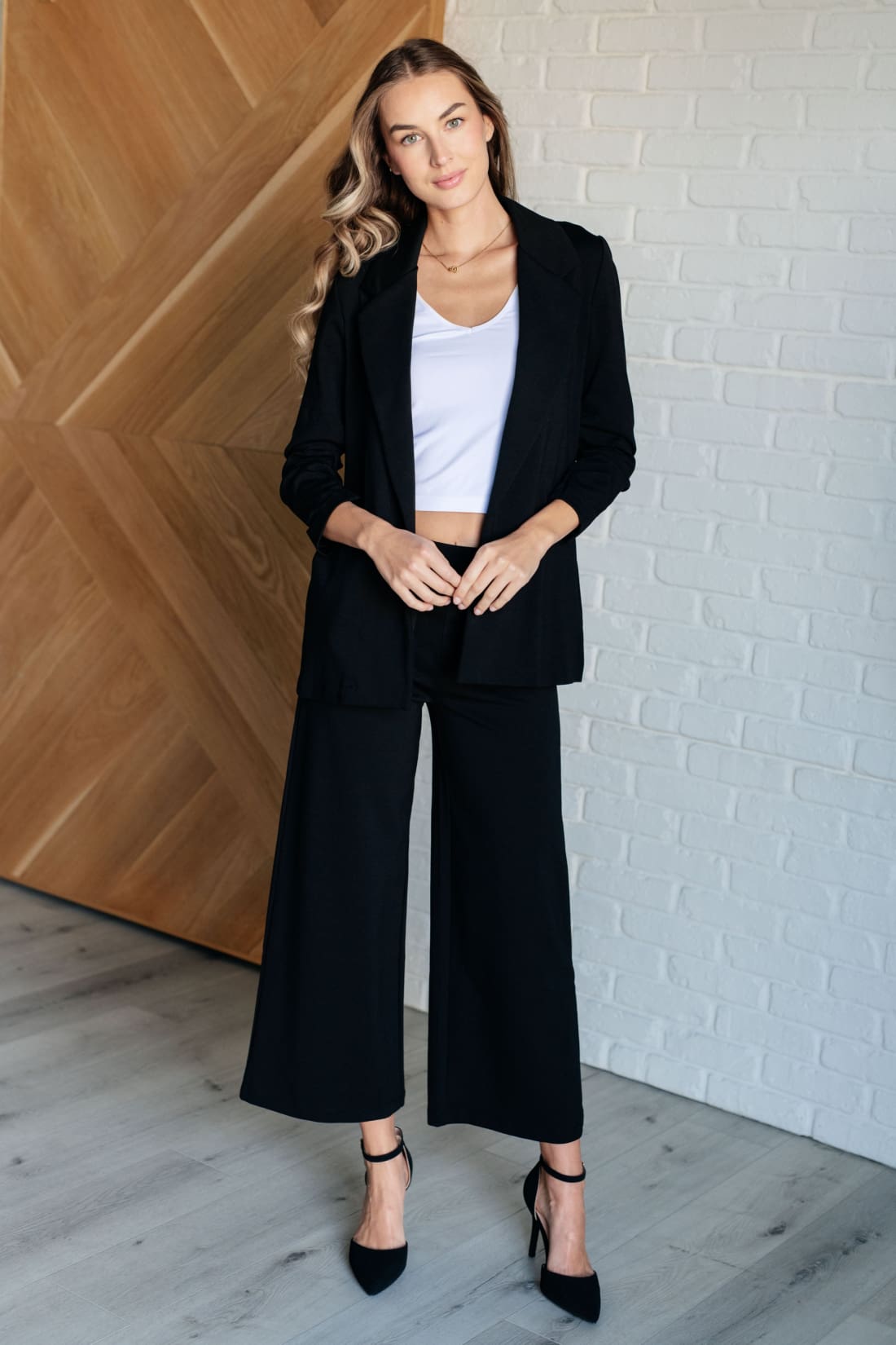 Magic Wide Leg Crop Pants in Black | Bottoms