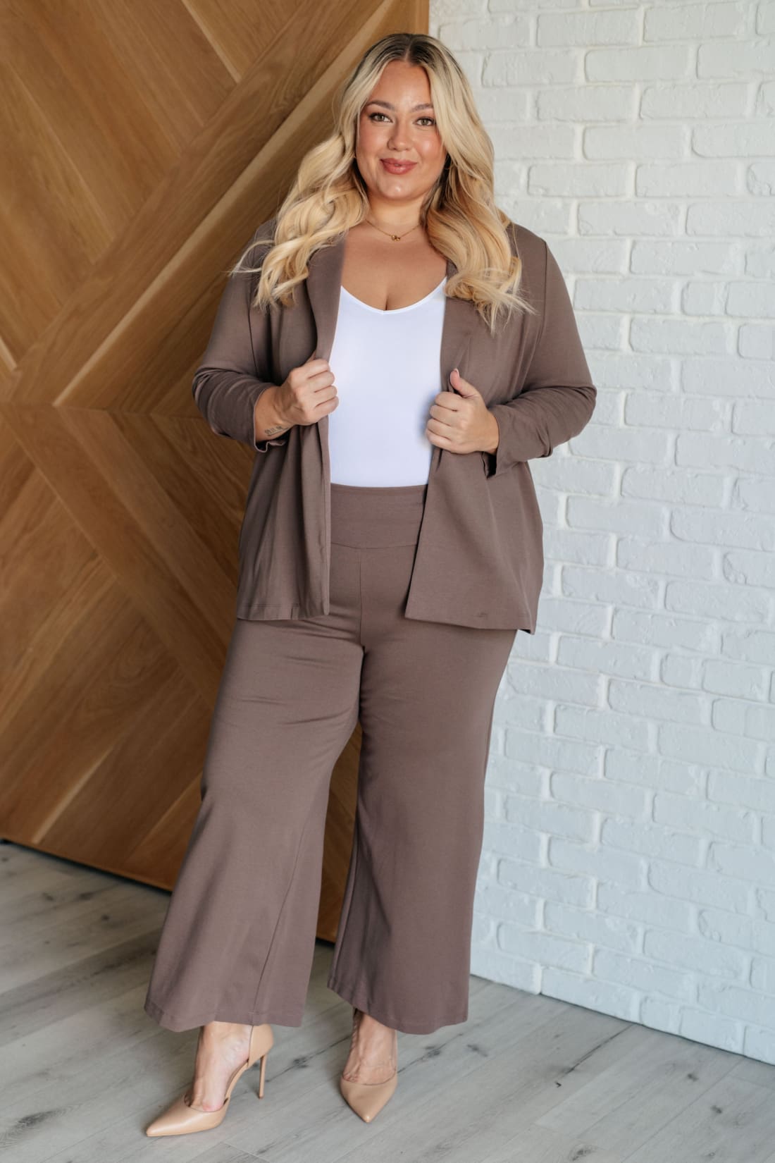 Magic Wide Leg Crop Pants in Dark Mocha | Bottoms