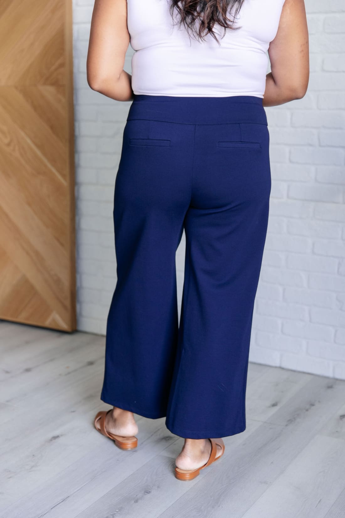 Magic Wide Leg Crop Pants in Navy | pants