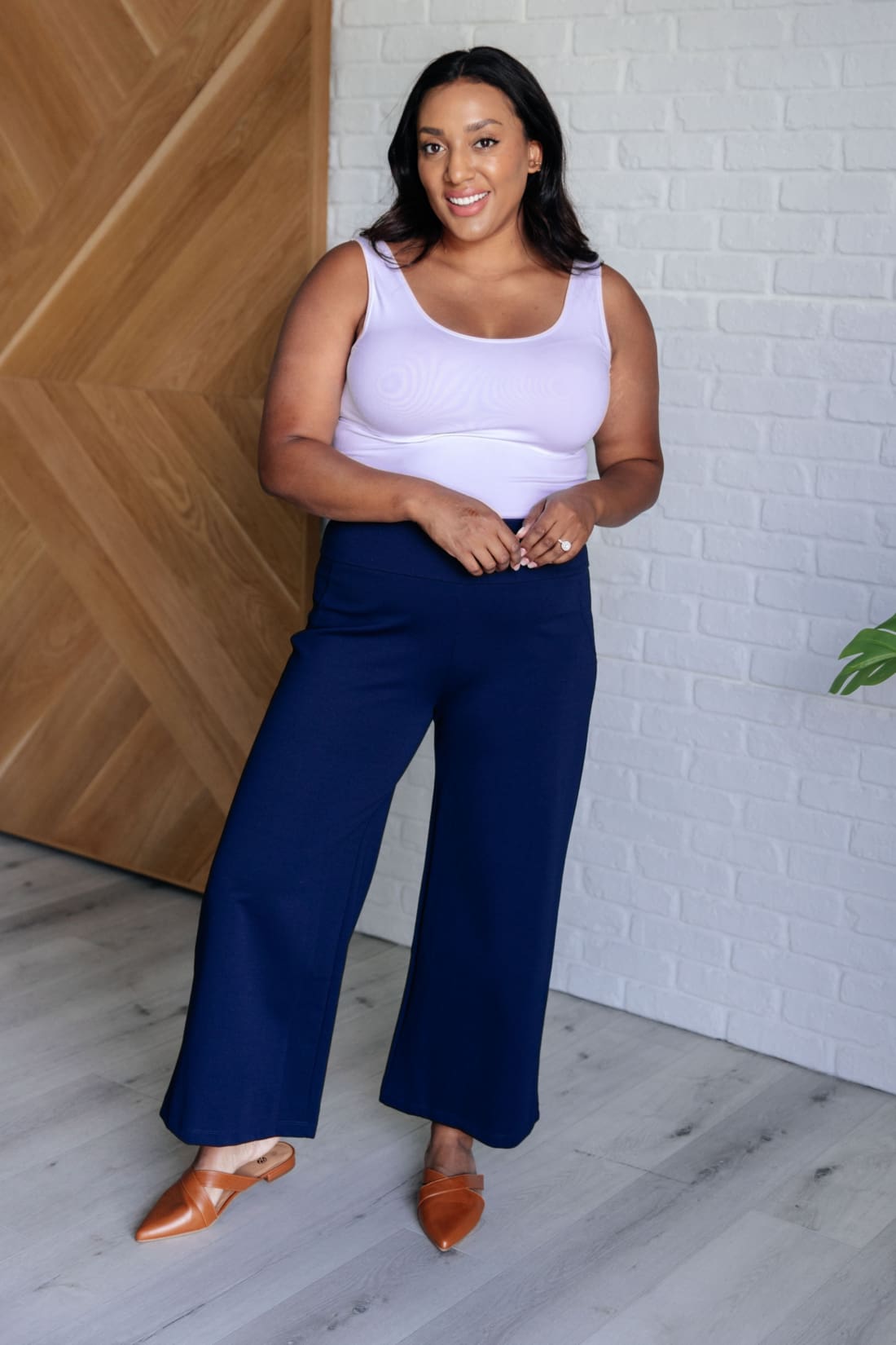 Magic Wide Leg Crop Pants in Navy | pants