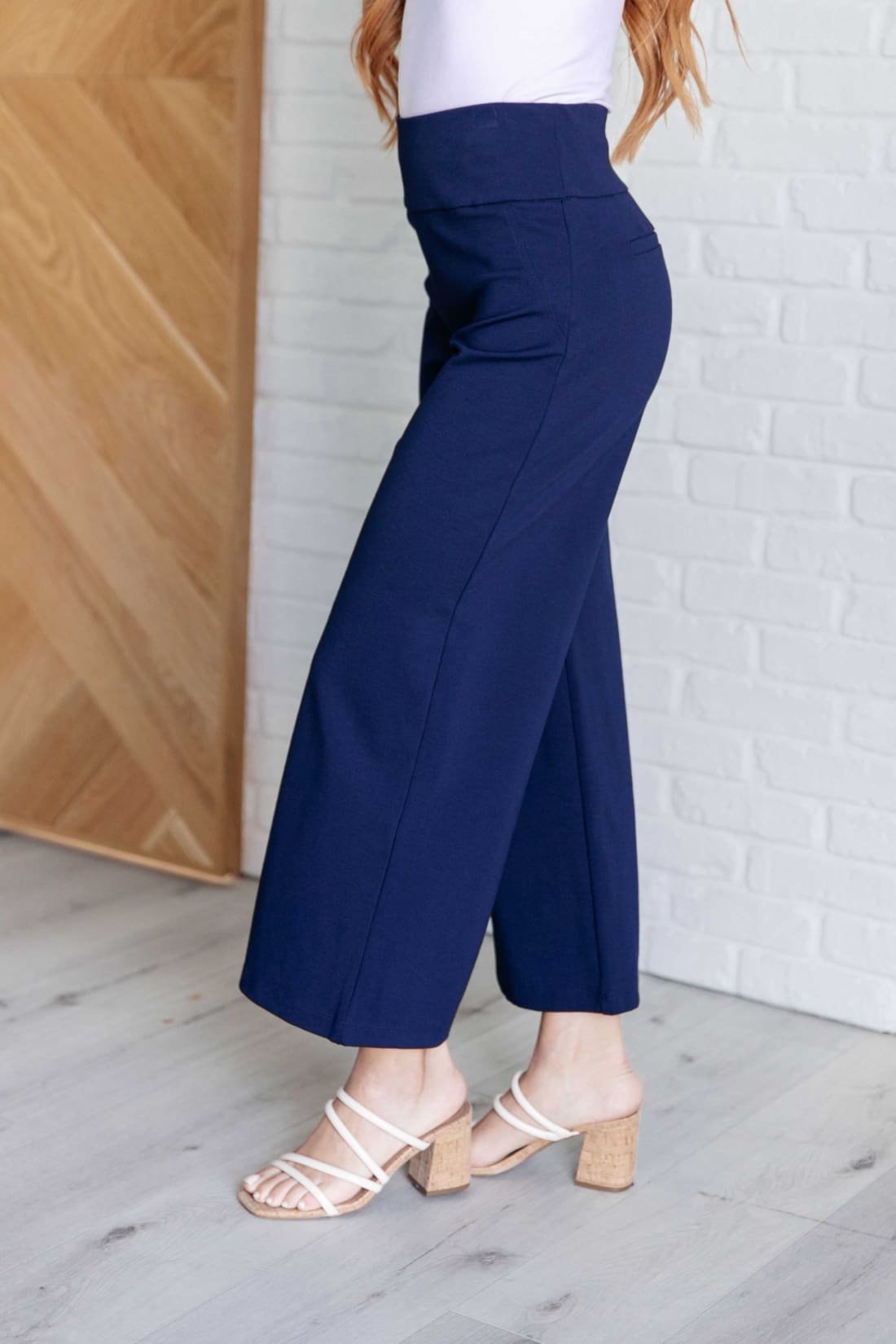 Magic Wide Leg Crop Pants in Navy | pants