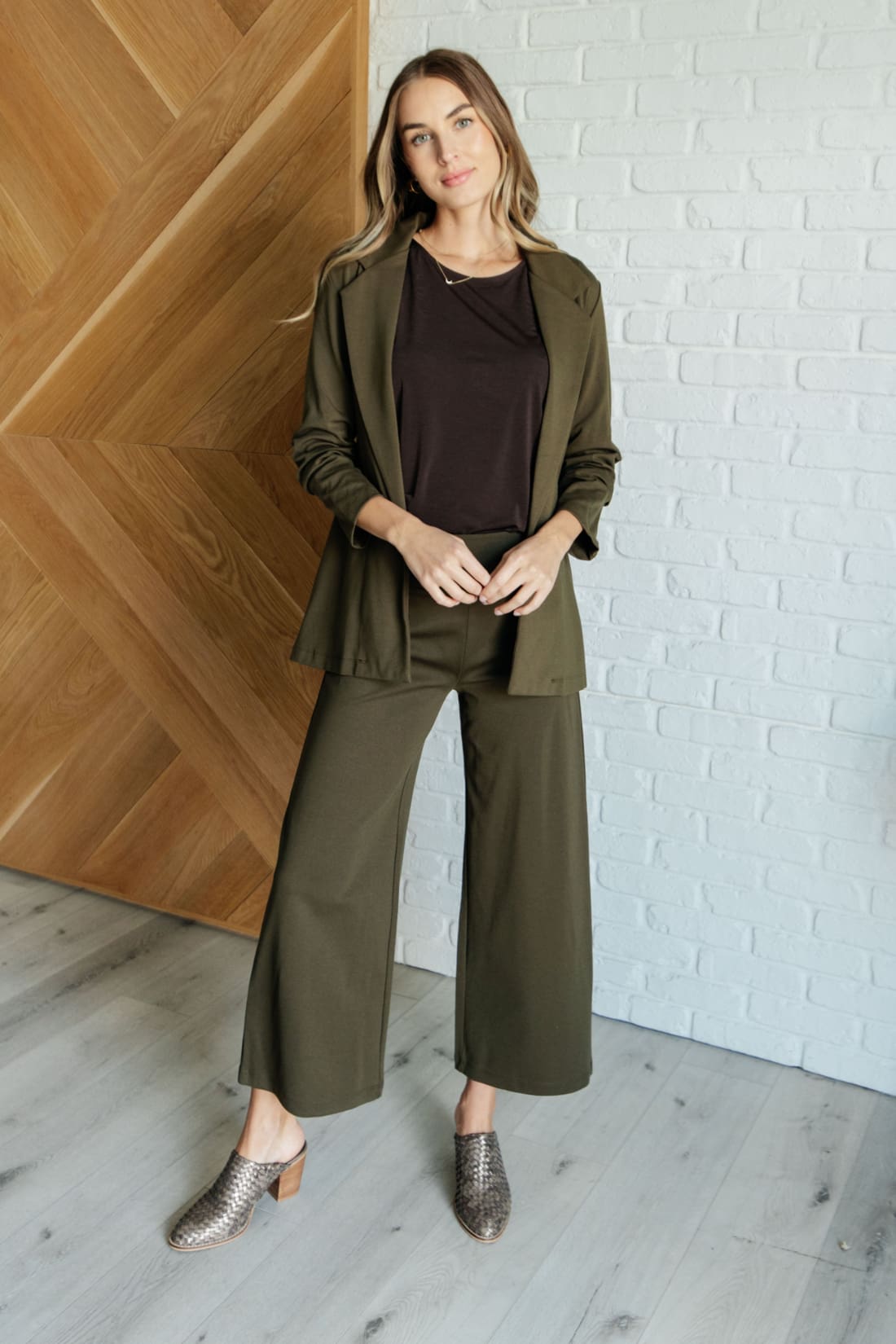 Magic Wide Leg Crop Pants in Olive | Bottoms