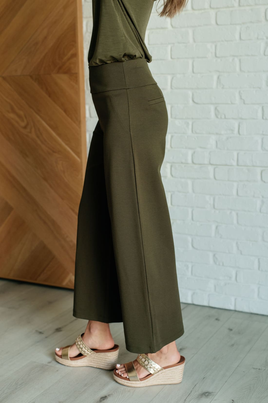 Magic Wide Leg Crop Pants in Olive | Bottoms