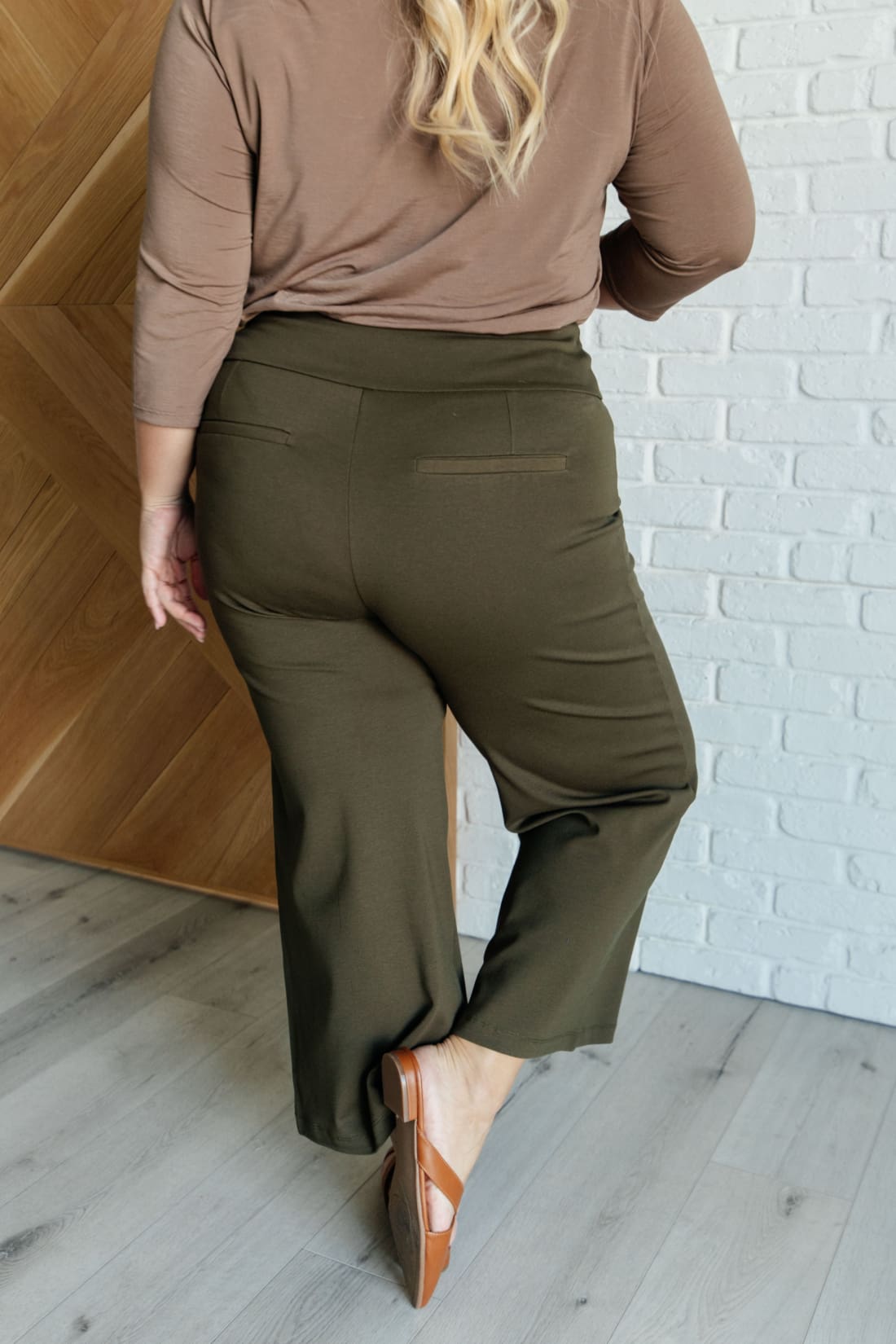 Magic Wide Leg Crop Pants in Olive | Bottoms