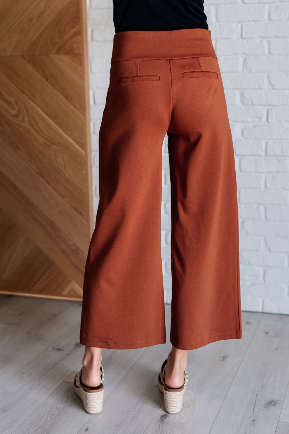 Magic Wide Leg Crop Pants in Rust | Bottoms