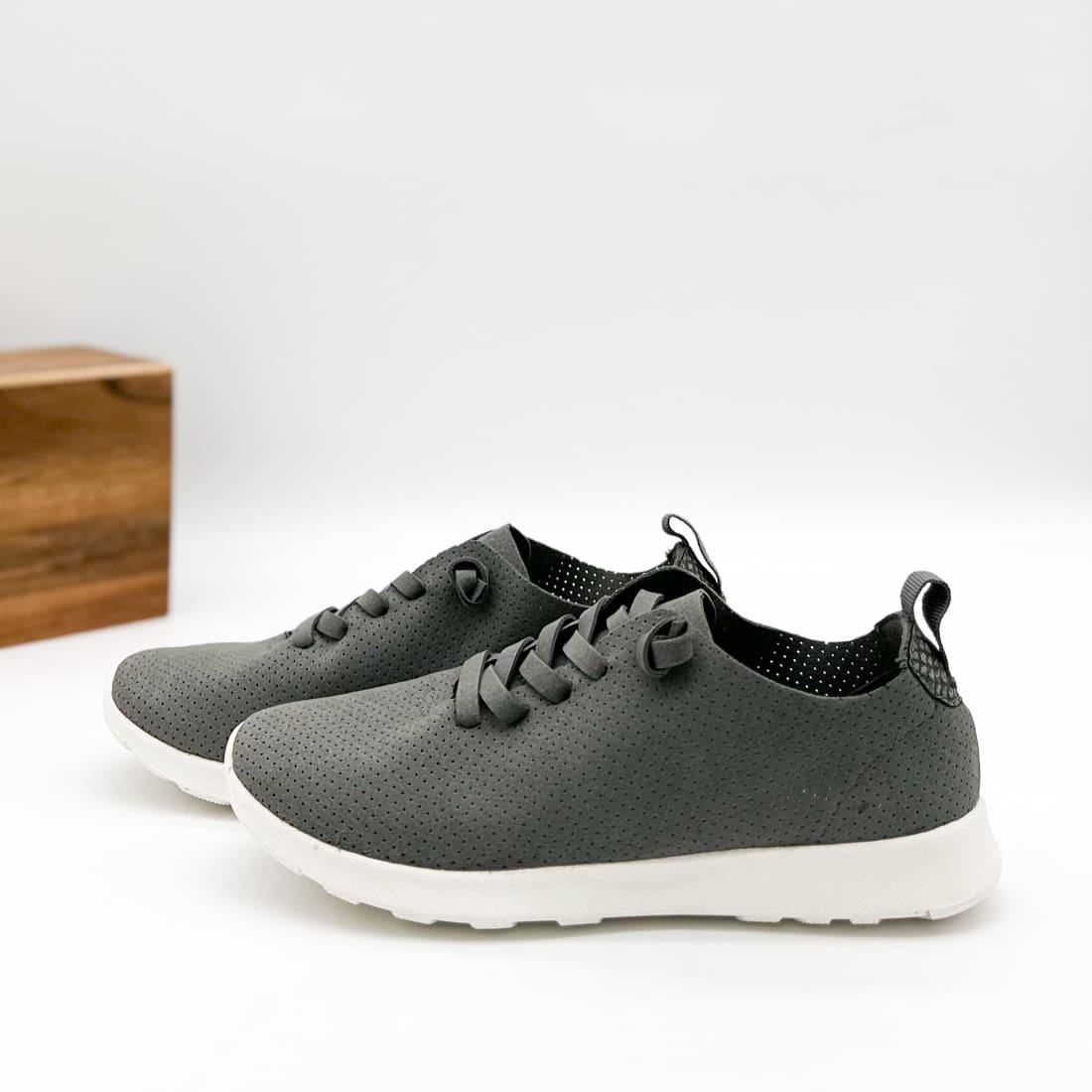 Mayo Sneaker in Grey | sneakers