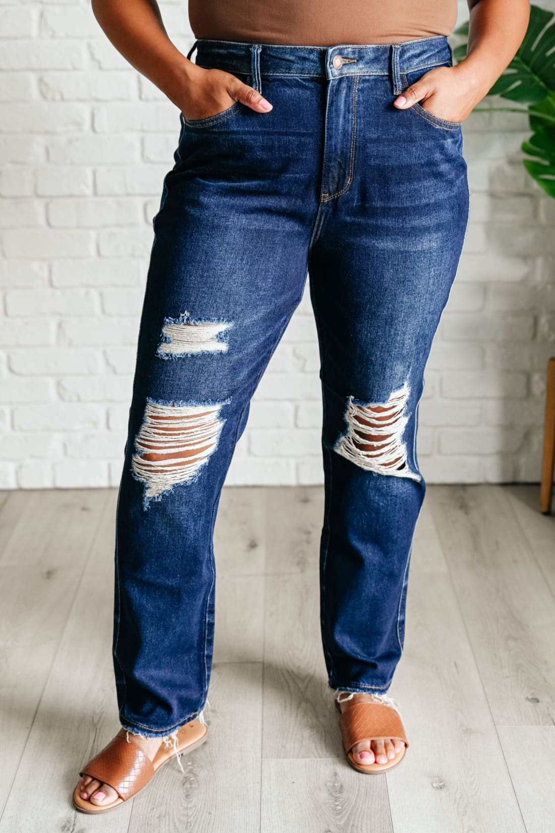 Montana High Rise Rigid Magic Distressed Straight Jeans | Womens jeans