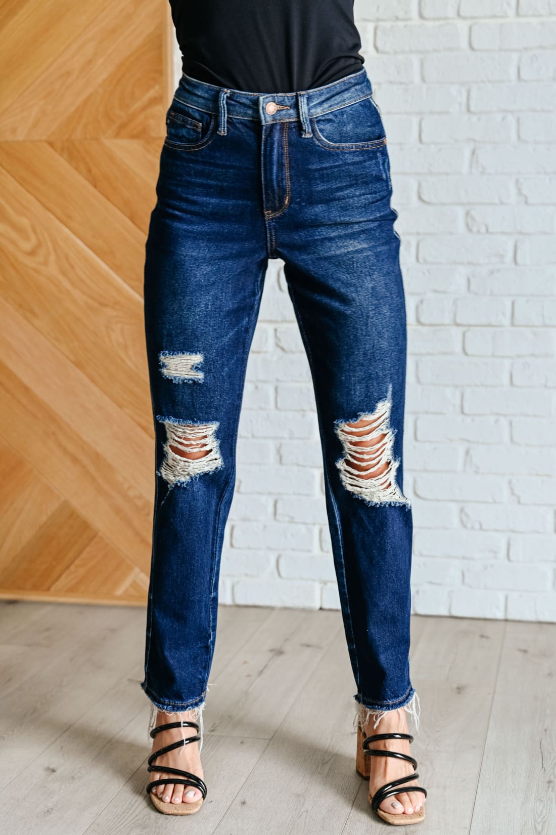 Montana High Rise Rigid Magic Distressed Straight Jeans | Womens jeans