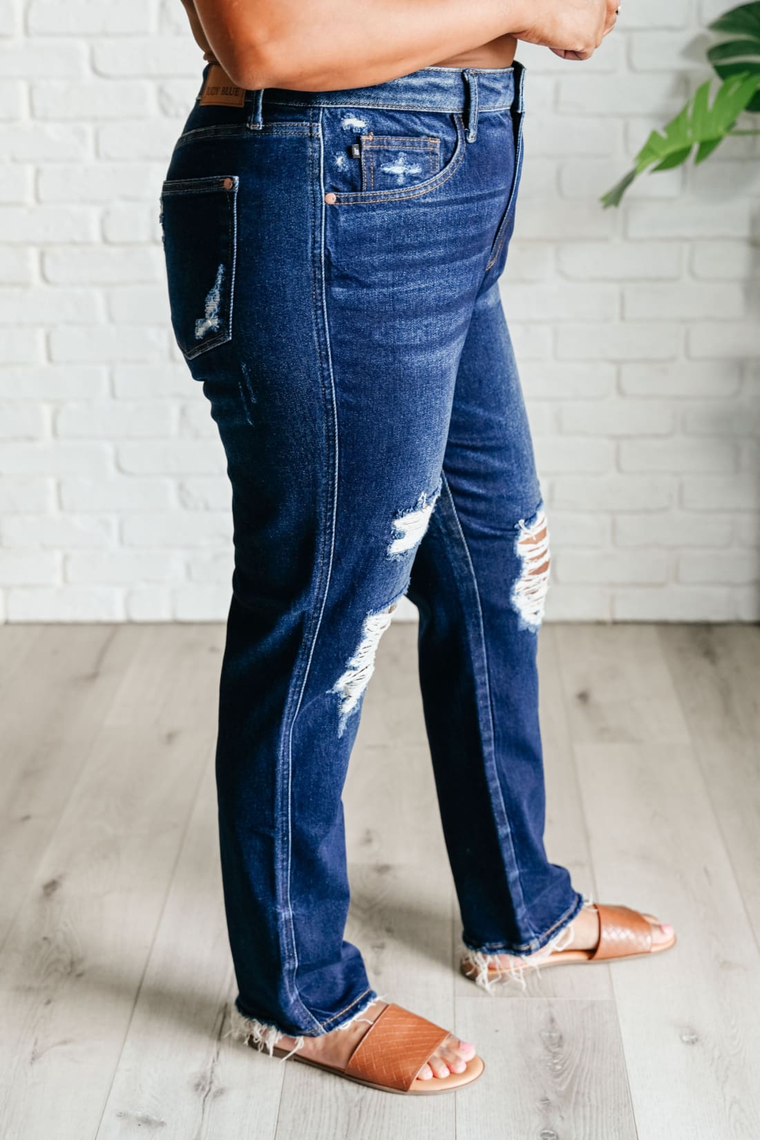 Montana High Rise Rigid Magic Distressed Straight Jeans | Womens jeans