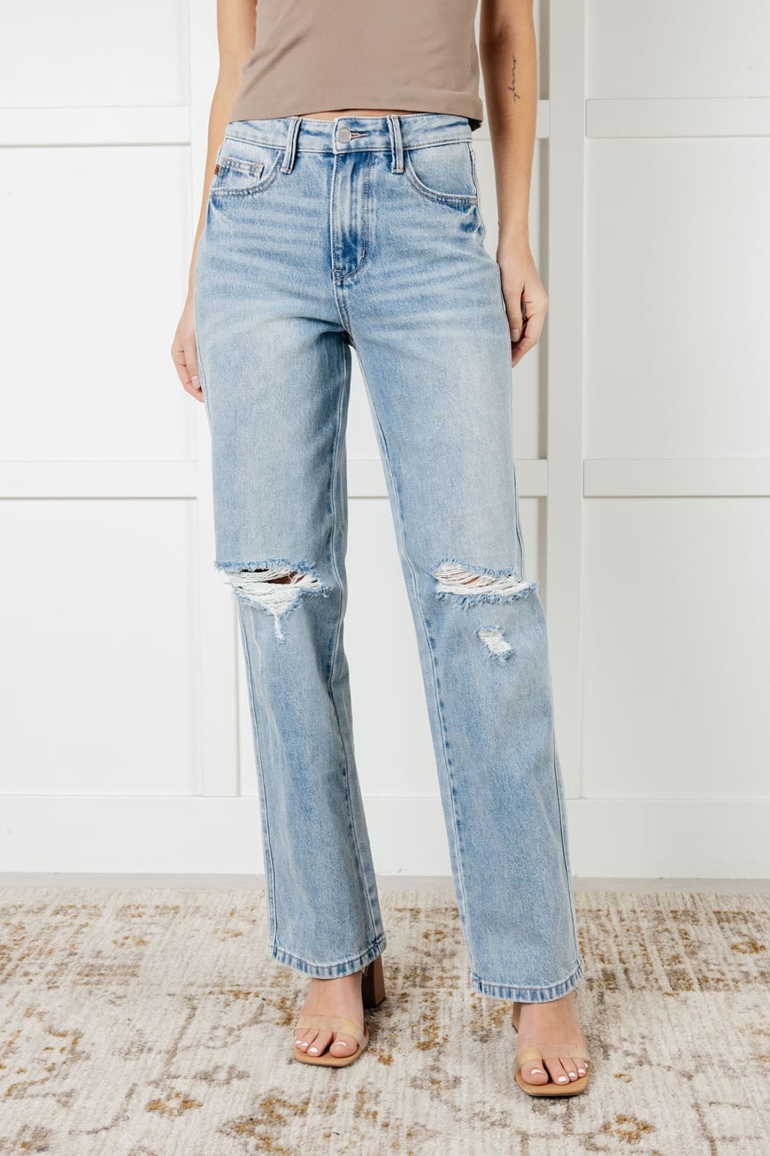 Patricia High Rise Rigid Magic 90’s Straight Jeans