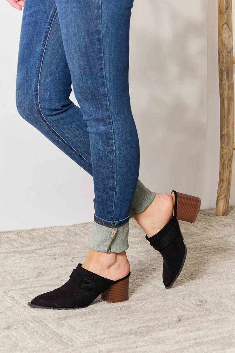 Pointed-Toe Block Heel Mules