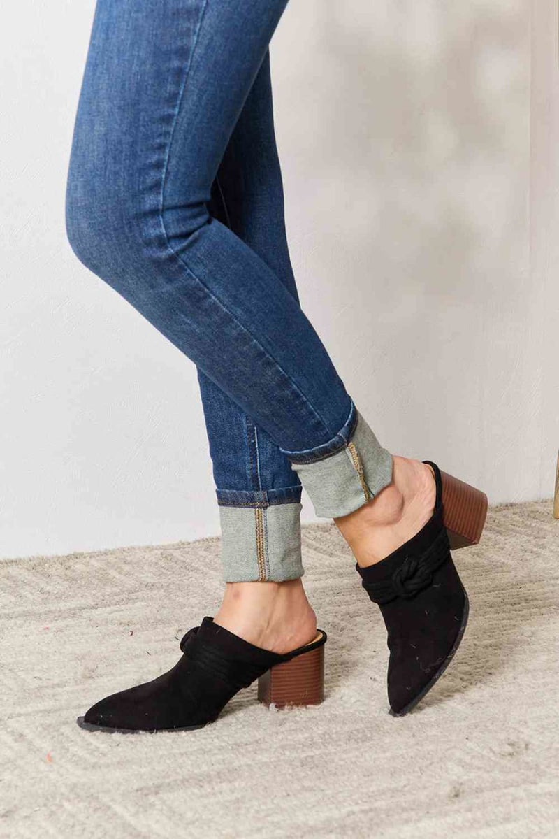 Pointed-Toe Block Heel Mules