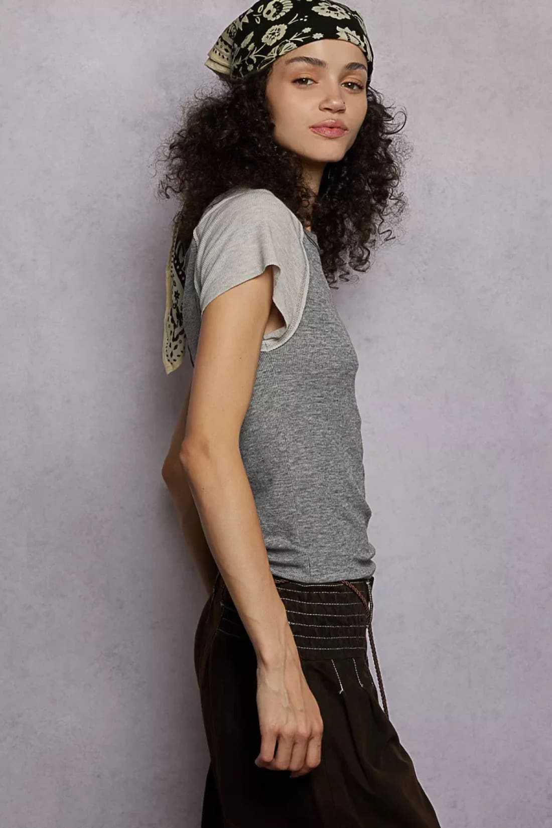 POL Round Neck Outseam Detail T-Shirt with Contrast Color Sleeves