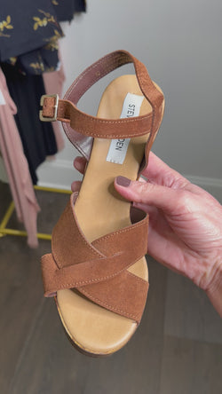 Steve Madden Liveana Chestnut Suede Tall Chunky Platform Sandals 10M Pre-Owned